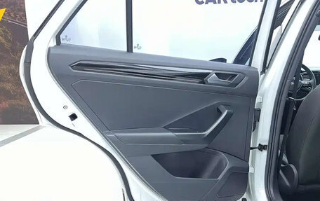 Volkswagen T-Roc I, 2023 год, 1 600 444 рублей, 21 фотография