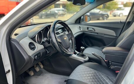 Chevrolet Cruze II, 2012 год, 680 000 рублей, 9 фотография