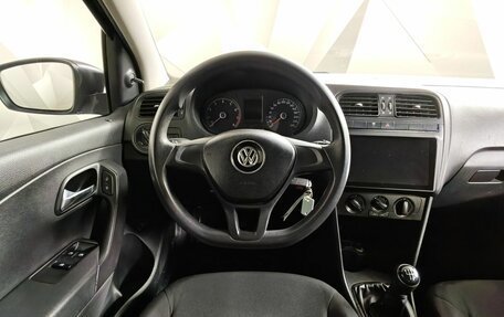 Volkswagen Polo VI (EU Market), 2016 год, 447 000 рублей, 19 фотография
