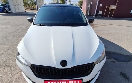 Skoda Rapid II, 2022 год, 1 950 000 рублей, 1 фотография