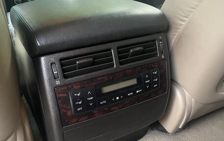 Toyota Land Cruiser 200, 2011 год, 3 800 000 рублей, 11 фотография