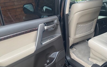 Toyota Land Cruiser 200, 2011 год, 3 800 000 рублей, 10 фотография