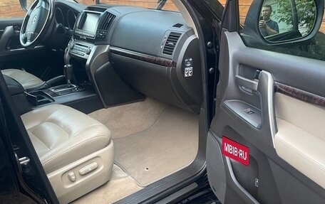 Toyota Land Cruiser 200, 2011 год, 3 800 000 рублей, 8 фотография