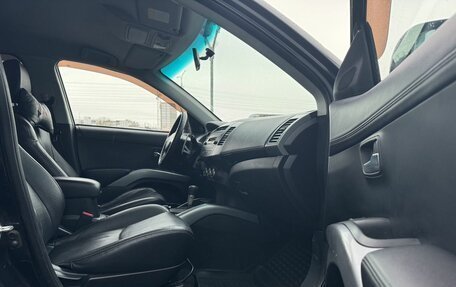 Mitsubishi Outlander III рестайлинг 3, 2010 год, 997 000 рублей, 11 фотография