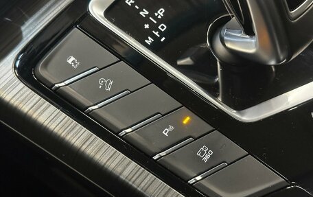 Geely Atlas, 2022 год, 1 820 000 рублей, 9 фотография