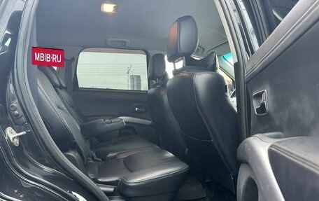 Mitsubishi Outlander III рестайлинг 3, 2010 год, 997 000 рублей, 12 фотография