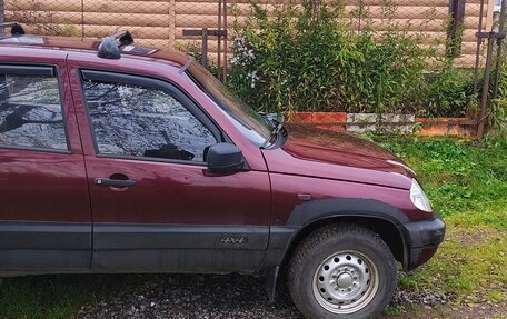 Chevrolet Niva I рестайлинг, 2004 год, 250 000 рублей, 3 фотография