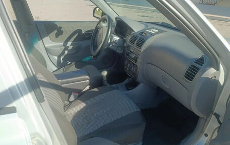 Hyundai Accent II, 2005 год, 380 000 рублей, 6 фотография