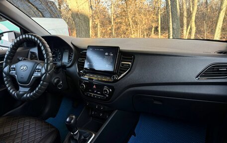 Hyundai Solaris II рестайлинг, 2022 год, 1 600 000 рублей, 15 фотография