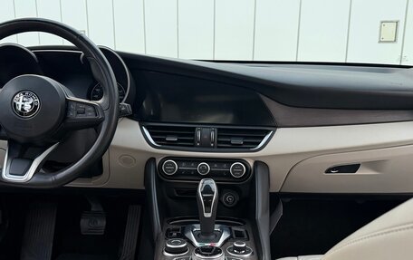Alfa Romeo Giulia II, 2020 год, 3 400 000 рублей, 6 фотография