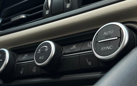 Alfa Romeo Giulia II, 2020 год, 3 400 000 рублей, 14 фотография
