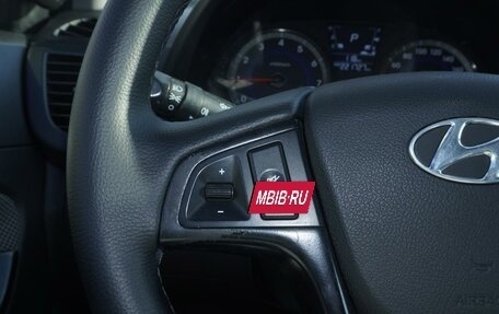 Hyundai Solaris II рестайлинг, 2011 год, 749 000 рублей, 11 фотография