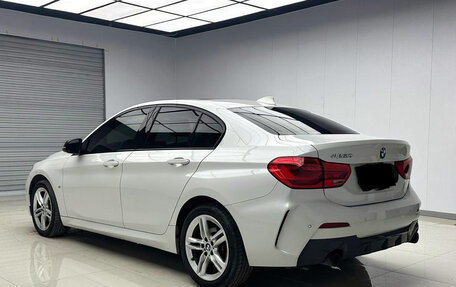 BMW 1 серия, 2022 год, 1 800 000 рублей, 2 фотография