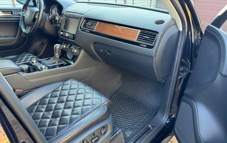 Volkswagen Touareg III, 2018 год, 4 000 000 рублей, 12 фотография