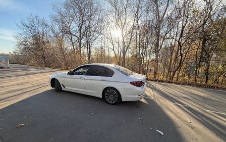 BMW 5 серия, 2018 год, 2 900 000 рублей, 2 фотография