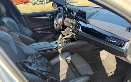 BMW 5 серия, 2018 год, 2 900 000 рублей, 9 фотография