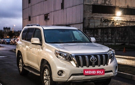 Toyota Land Cruiser Prado 150 рестайлинг, 2015 год, 3 194 000 рублей, 5 фотография