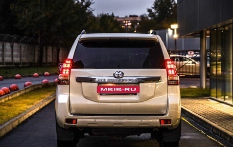 Toyota Land Cruiser Prado 150 рестайлинг, 2015 год, 3 194 000 рублей, 7 фотография