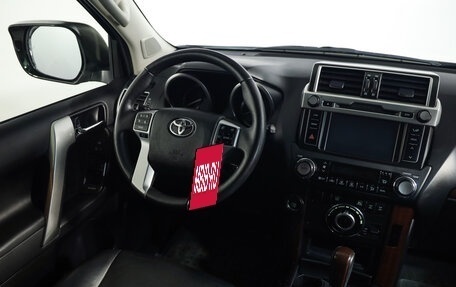 Toyota Land Cruiser Prado 150 рестайлинг, 2015 год, 3 194 000 рублей, 10 фотография
