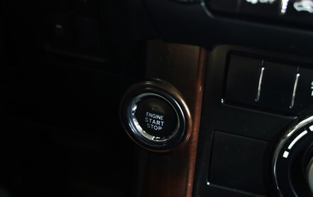 Toyota Land Cruiser Prado 150 рестайлинг, 2015 год, 3 194 000 рублей, 22 фотография