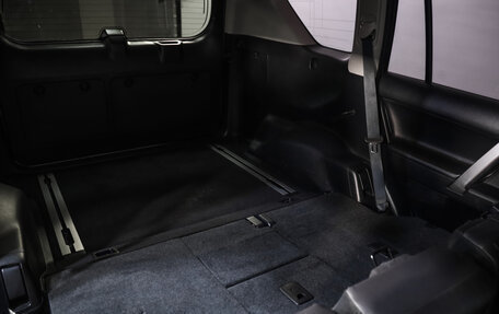 Toyota Land Cruiser Prado 150 рестайлинг, 2015 год, 3 194 000 рублей, 33 фотография