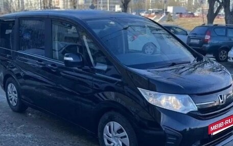 Honda Stepwgn IV рестайлинг, 2017 год, 2 000 000 рублей, 18 фотография