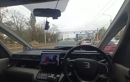 Honda Stepwgn IV рестайлинг, 2017 год, 2 000 000 рублей, 30 фотография