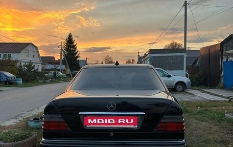 Mercedes-Benz E-Класс, 1994 год, 450 000 рублей, 7 фотография
