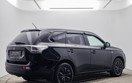 Mitsubishi Outlander III рестайлинг 3, 2013 год, 980 000 рублей, 5 фотография