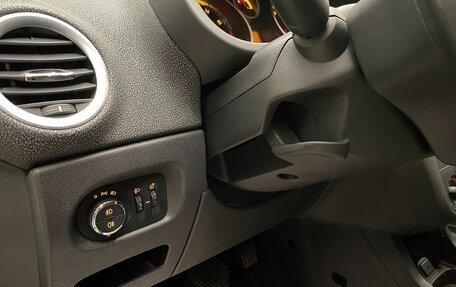 Opel Corsa D рестайлинг _i, 2011 год, 650 000 рублей, 13 фотография