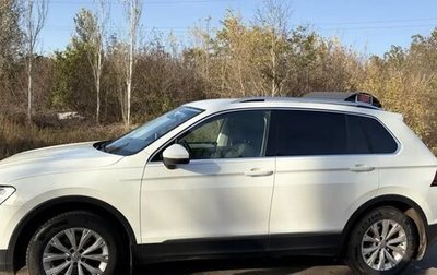 Volkswagen Tiguan II, 2018 год, 2 100 000 рублей, 1 фотография