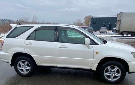 Toyota Harrier, 2000 год, 850 000 рублей, 3 фотография