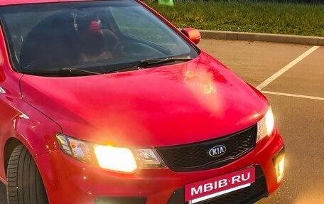 KIA Cerato III, 2010 год, 700 000 рублей, 2 фотография