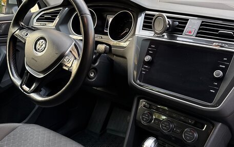 Volkswagen Tiguan II, 2017 год, 1 649 000 рублей, 6 фотография