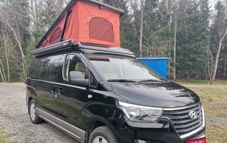 Hyundai Grand Starex Grand Starex I рестайлинг 2, 2020 год, 5 200 000 рублей, 2 фотография