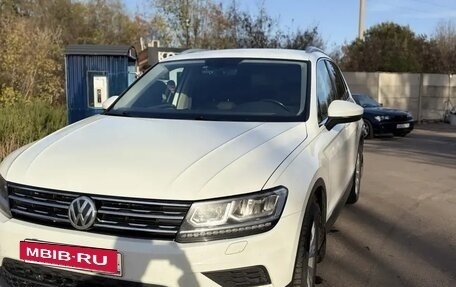 Volkswagen Tiguan II, 2018 год, 2 100 000 рублей, 4 фотография