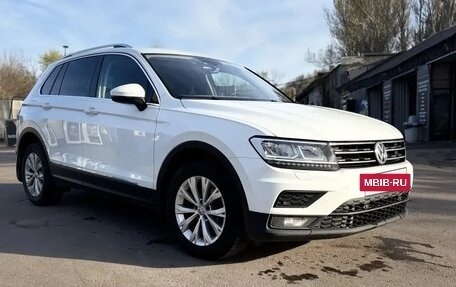Volkswagen Tiguan II, 2018 год, 2 100 000 рублей, 8 фотография