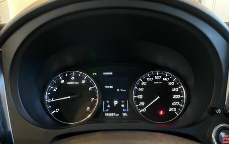 Mitsubishi Outlander III рестайлинг 3, 2017 год, 1 900 000 рублей, 11 фотография