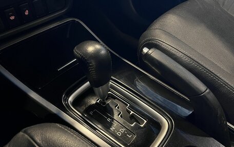Mitsubishi Outlander III рестайлинг 3, 2017 год, 1 900 000 рублей, 30 фотография