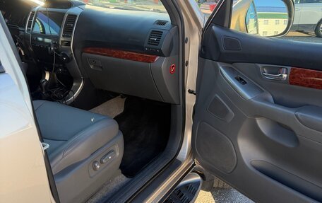 Toyota Land Cruiser Prado 120, 2006 год, 2 495 000 рублей, 12 фотография