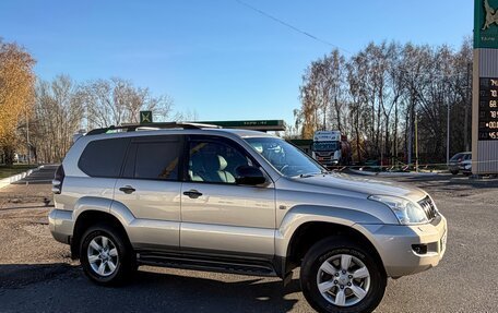 Toyota Land Cruiser Prado 120, 2006 год, 2 495 000 рублей, 7 фотография