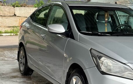 Hyundai Solaris II рестайлинг, 2016 год, 850 000 рублей, 3 фотография