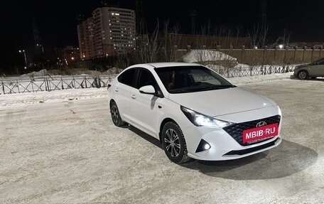 Hyundai Solaris II рестайлинг, 2021 год, 1 390 000 рублей, 5 фотография