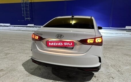 Hyundai Solaris II рестайлинг, 2021 год, 1 390 000 рублей, 4 фотография