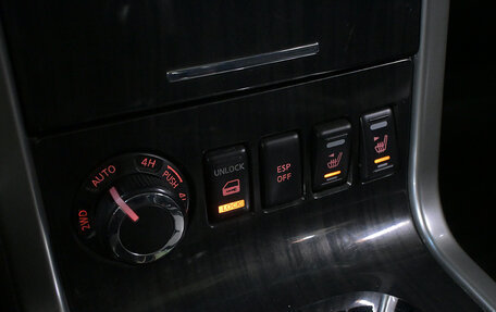 Nissan Pathfinder, 2010 год, 1 180 000 рублей, 13 фотография