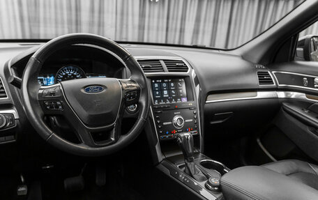 Ford Explorer V рестайлинг, 2019 год, 3 200 000 рублей, 7 фотография