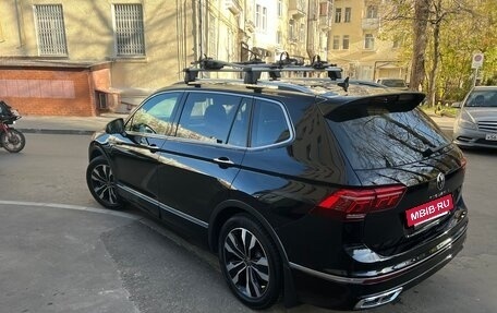 Volkswagen Tiguan II, 2022 год, 3 550 000 рублей, 5 фотография
