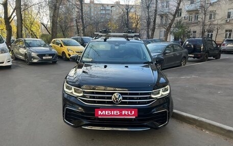 Volkswagen Tiguan II, 2022 год, 3 550 000 рублей, 2 фотография