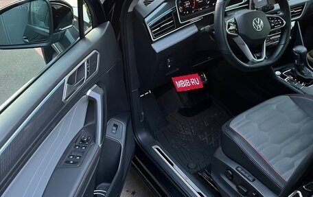 Volkswagen Tiguan II, 2022 год, 3 550 000 рублей, 21 фотография