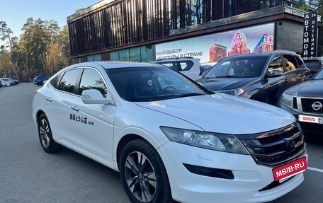 Honda Crosstour I рестайлинг, 2011 год, 1 550 000 рублей, 2 фотография